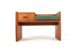 Gossip bench 'Omvra'