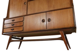 Highboard Wébé Louis van Teeffelen 'Keunenhoek'