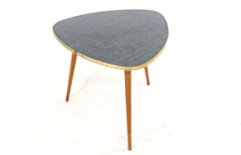 Triangle bijzettafel