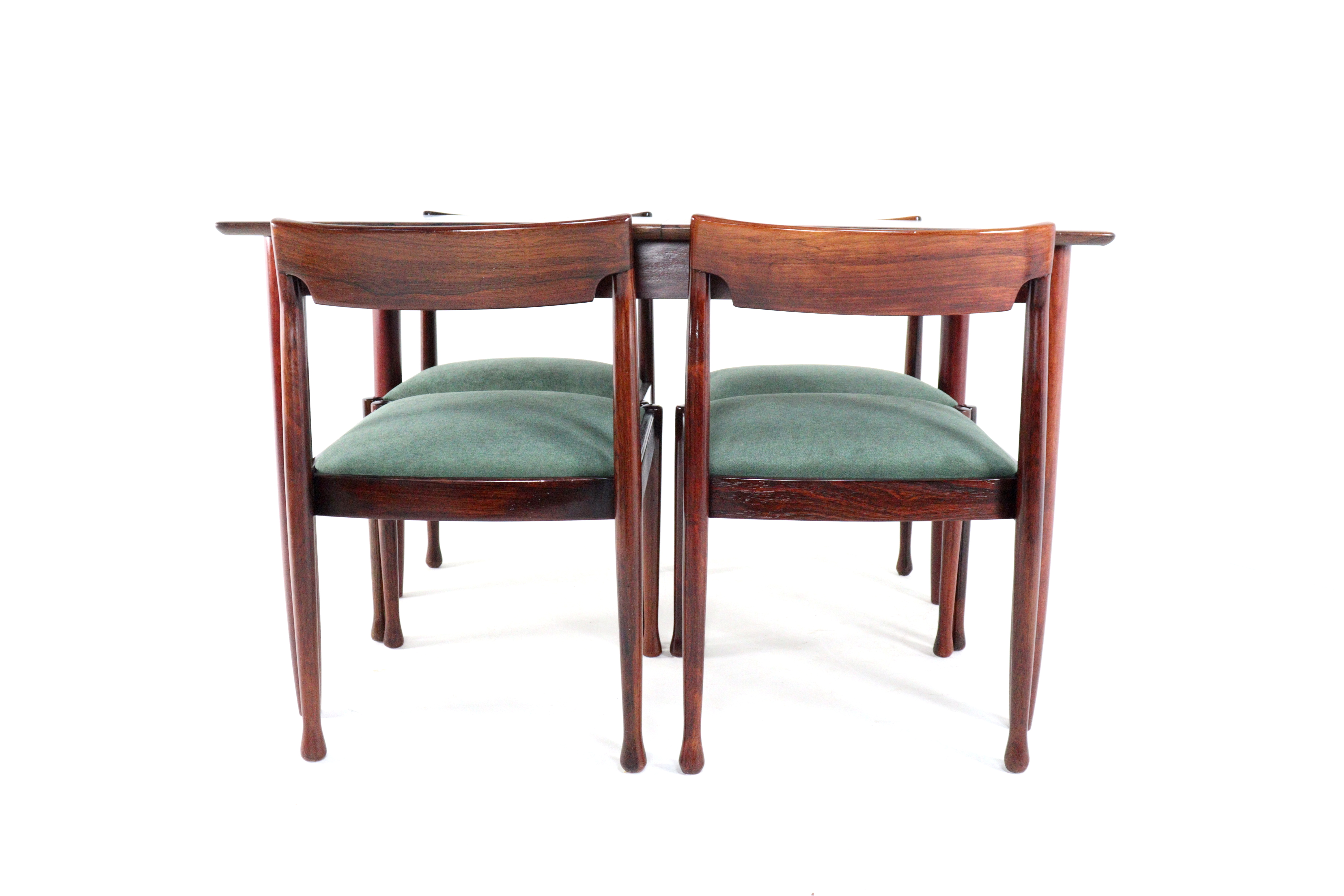 Set van 4 palissander stoelen + eettafel