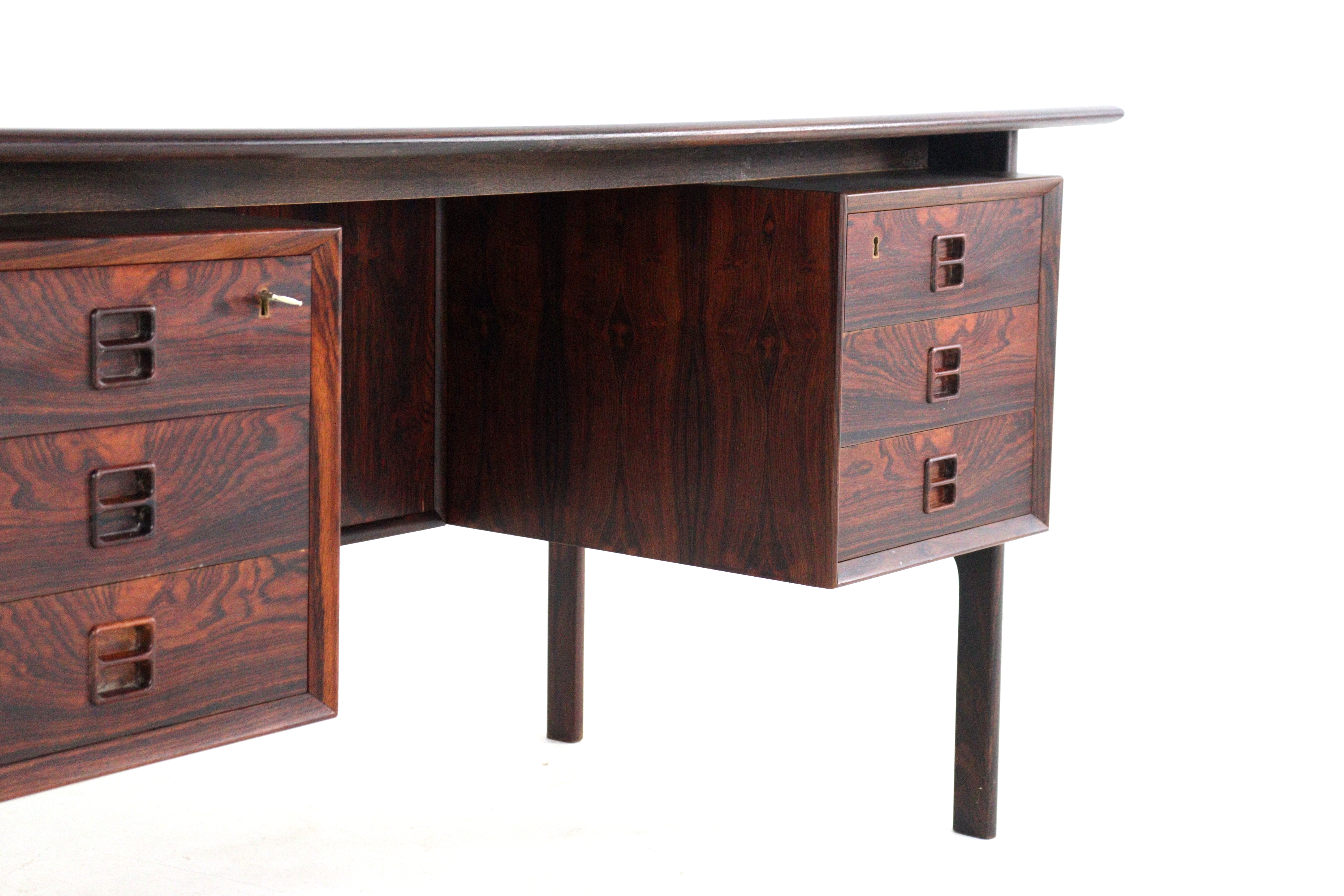 E. Brouer voor Brouer mobelfabrik palissander bureau