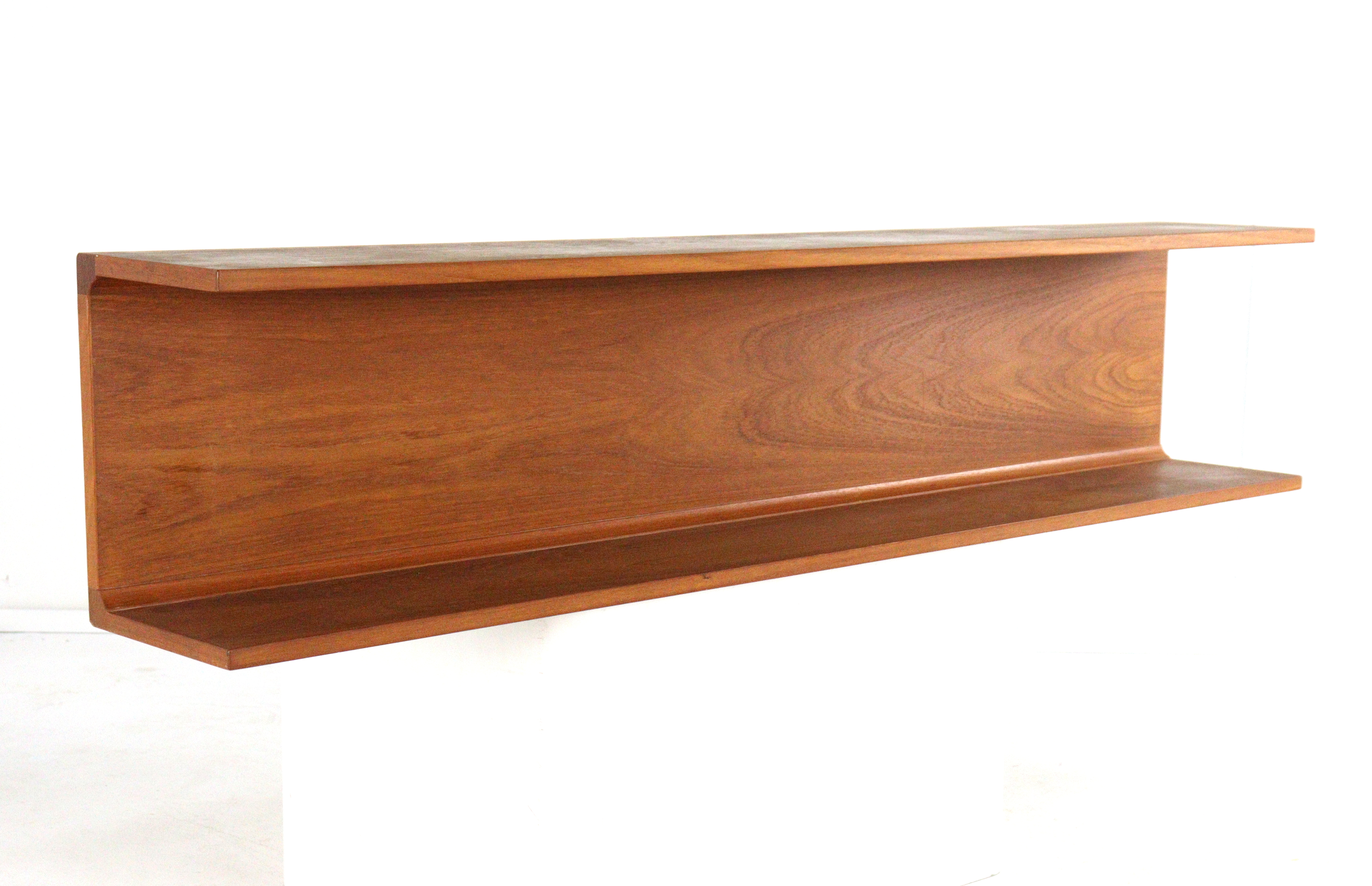 J. Viby voor Pedersen & Hansen teak wandplank