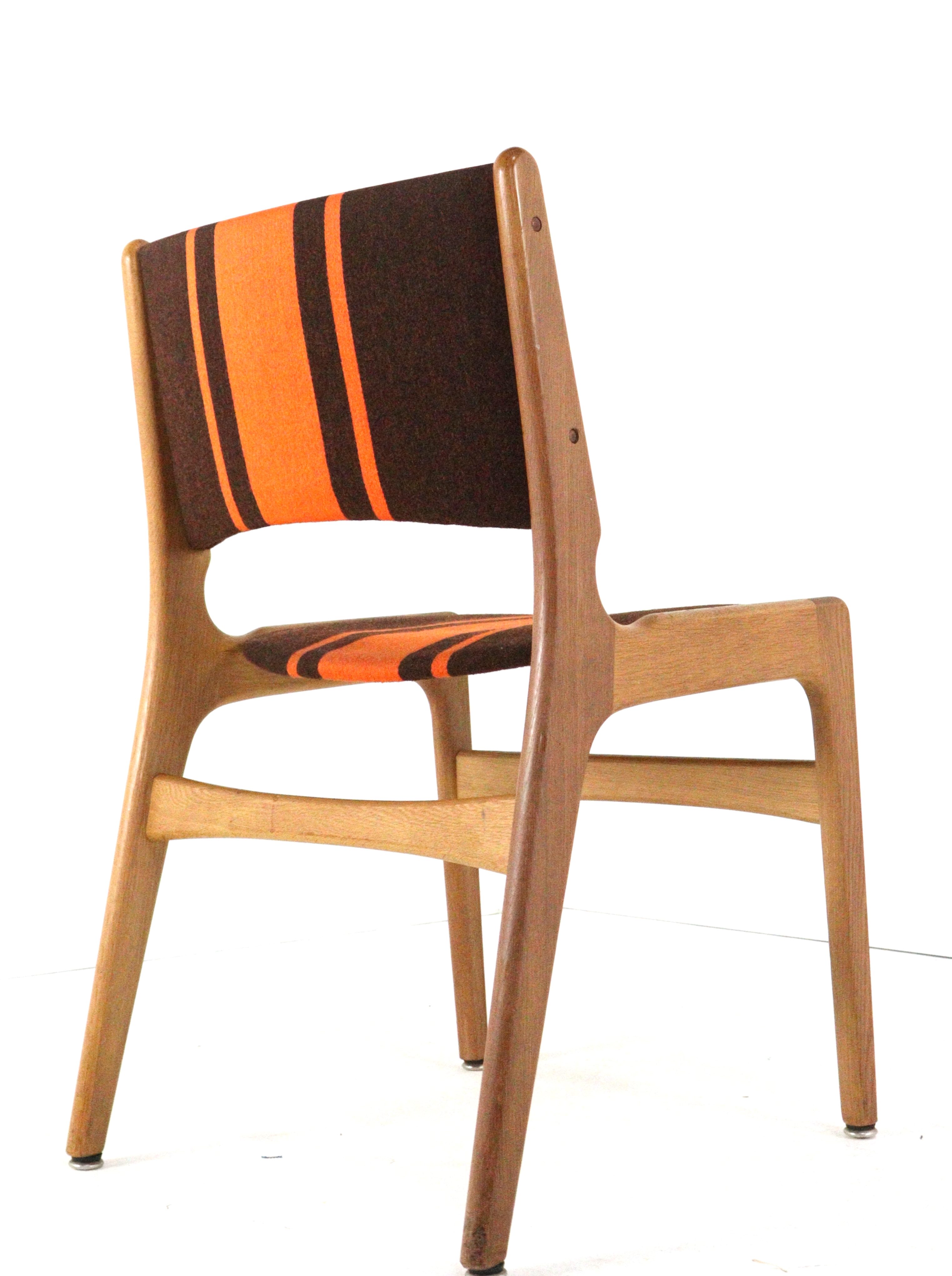 Set van 4 Erik Buch eetkamerstoelen model 89 'Tjele'
