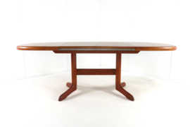 Ovalen 2x verlengbare eettafel 'Zepelin'
