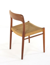 Niels O Möller model 75 stoel