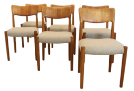 Set van 6 Deense eetkamerstoelen 'Sjunkeby'