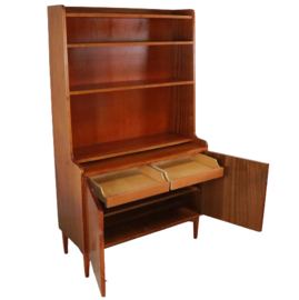 Boekenkast / secretaire 'Brunnsheden'
