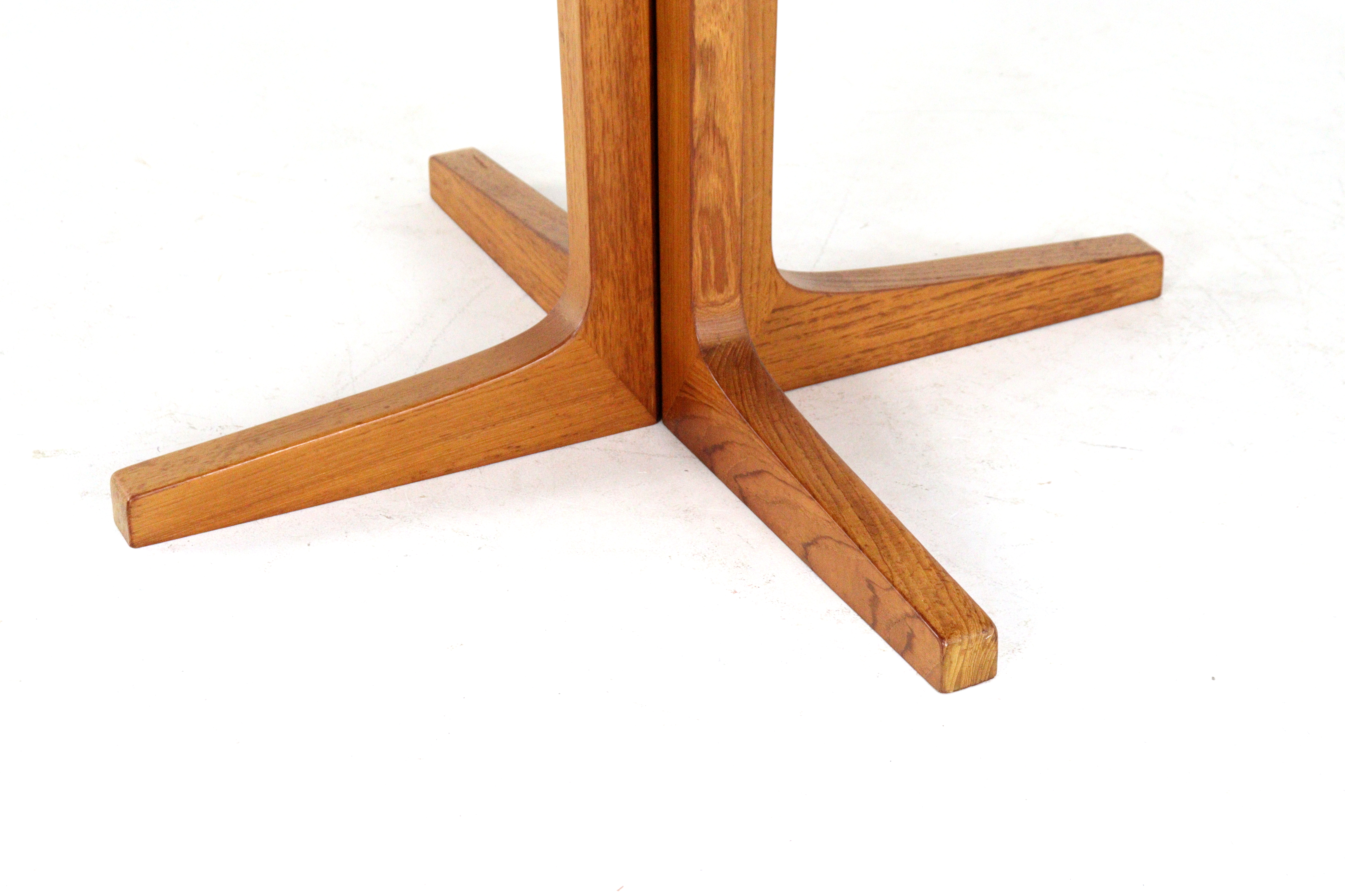 Ronde 2x verlengbare eettafel 'Nim'