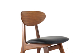 Set van 4 AWA stoelen 'Nederkoorn' - nieuw bekleed