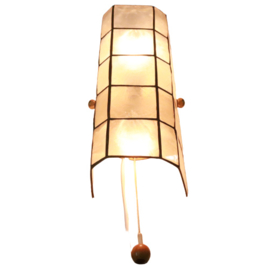 Parelmoer wandlamp