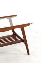 Salontafel met glas en lectuurhouder