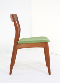 Set van 4 R. Borregaard voor Viborg eetkamerstoelen