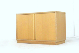 Eiken compact sideboard 'Finne'