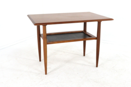 R.S. associates of  Montreal bijzettafel