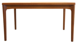 Henning Kjaernulf voor Velje verlengbare eettafel