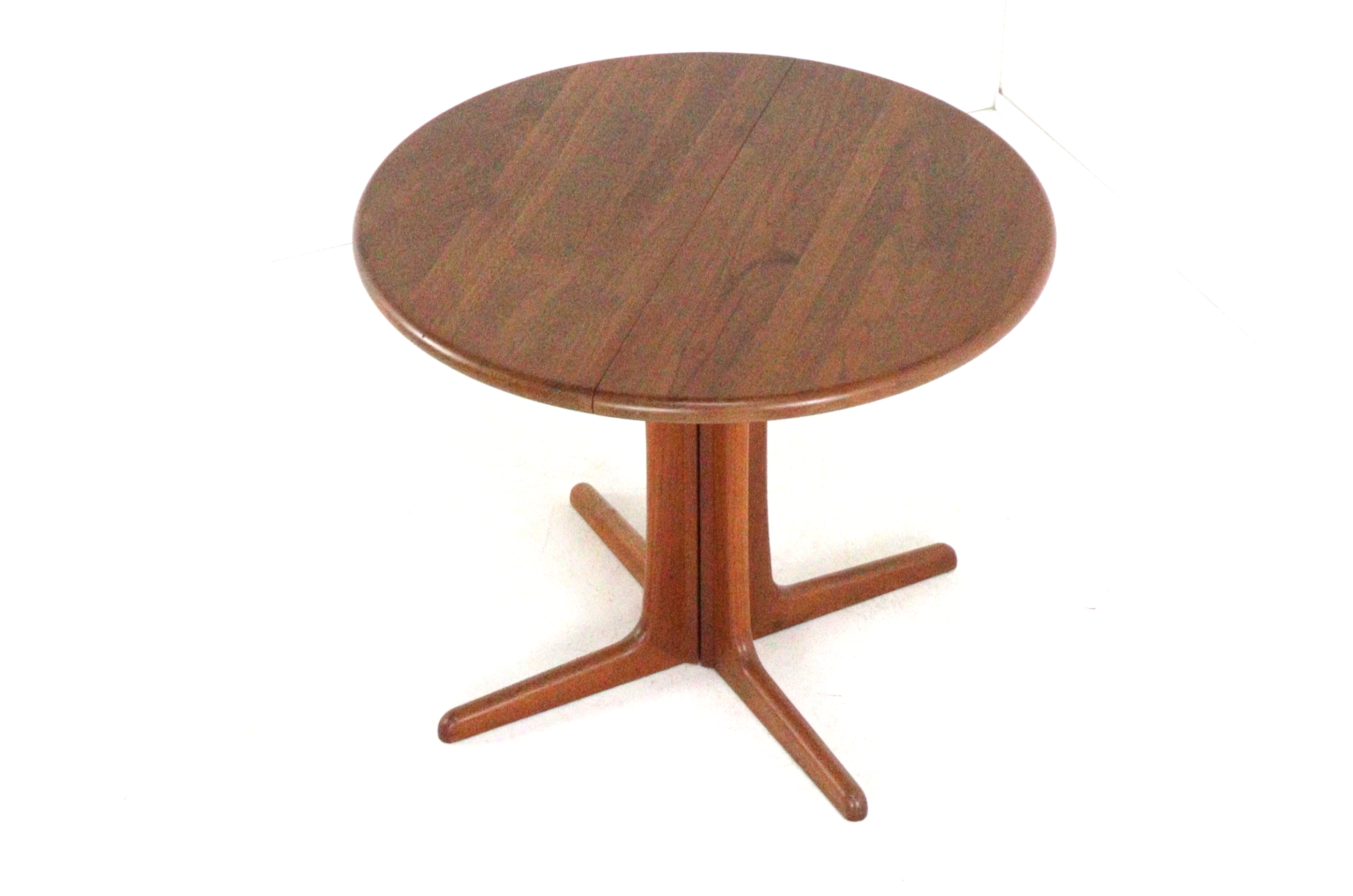 Ronde 1x verlengbare eettafel 'Kaldred'