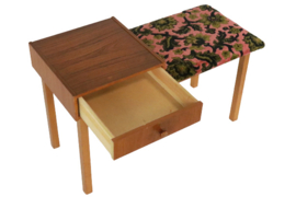 Gossip bench 'Vajkijaur'