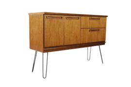 Meredew kast met hairpin poten "Baslow"