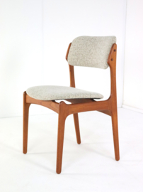 Set van 8 Erik Buch eetkamerstoelen 'Bur'