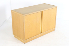 Eiken compact sideboard 'Finne'