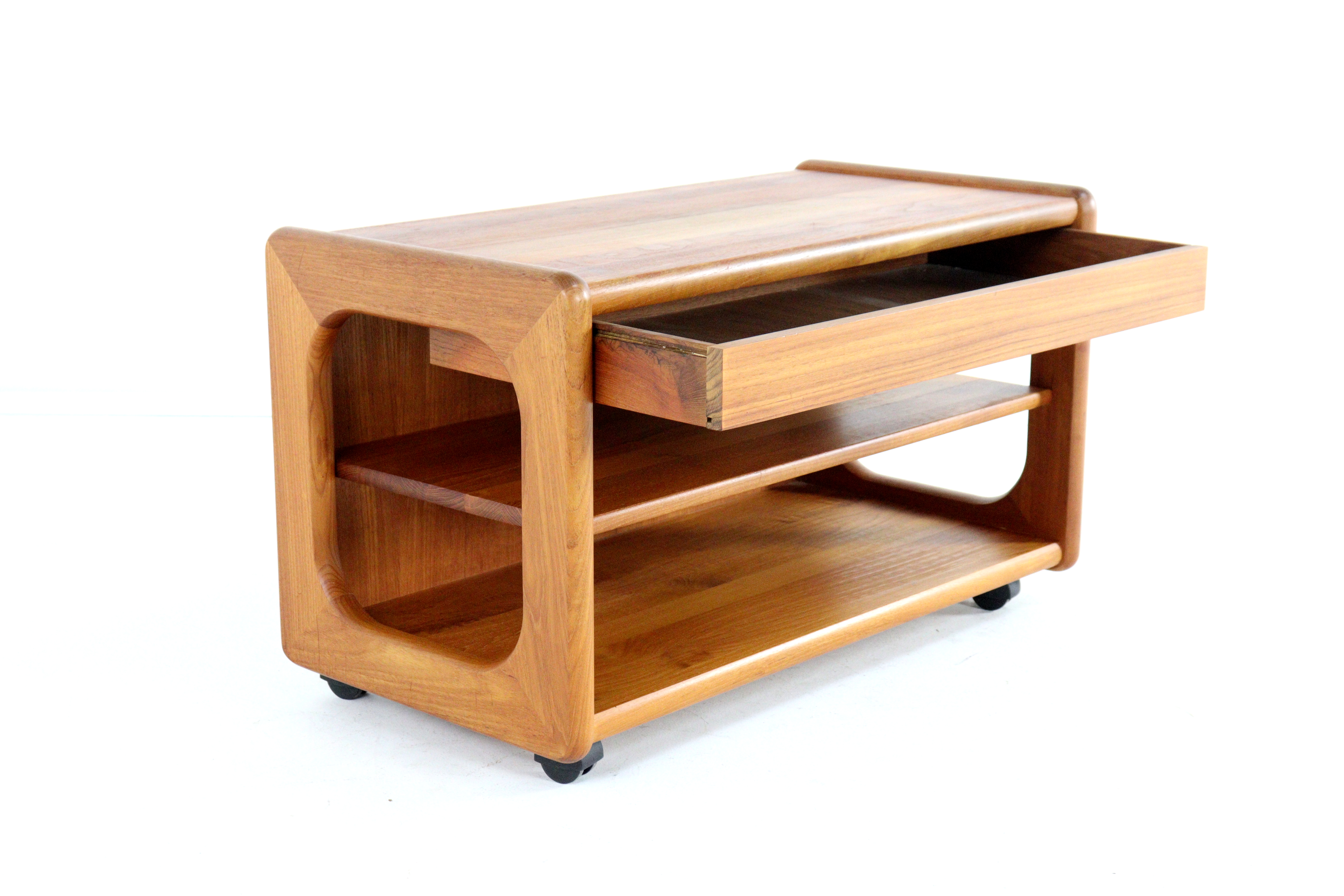 Audio meubel trolley 'Traeden'