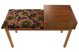 Gossip bench 'Vajkijaur'
