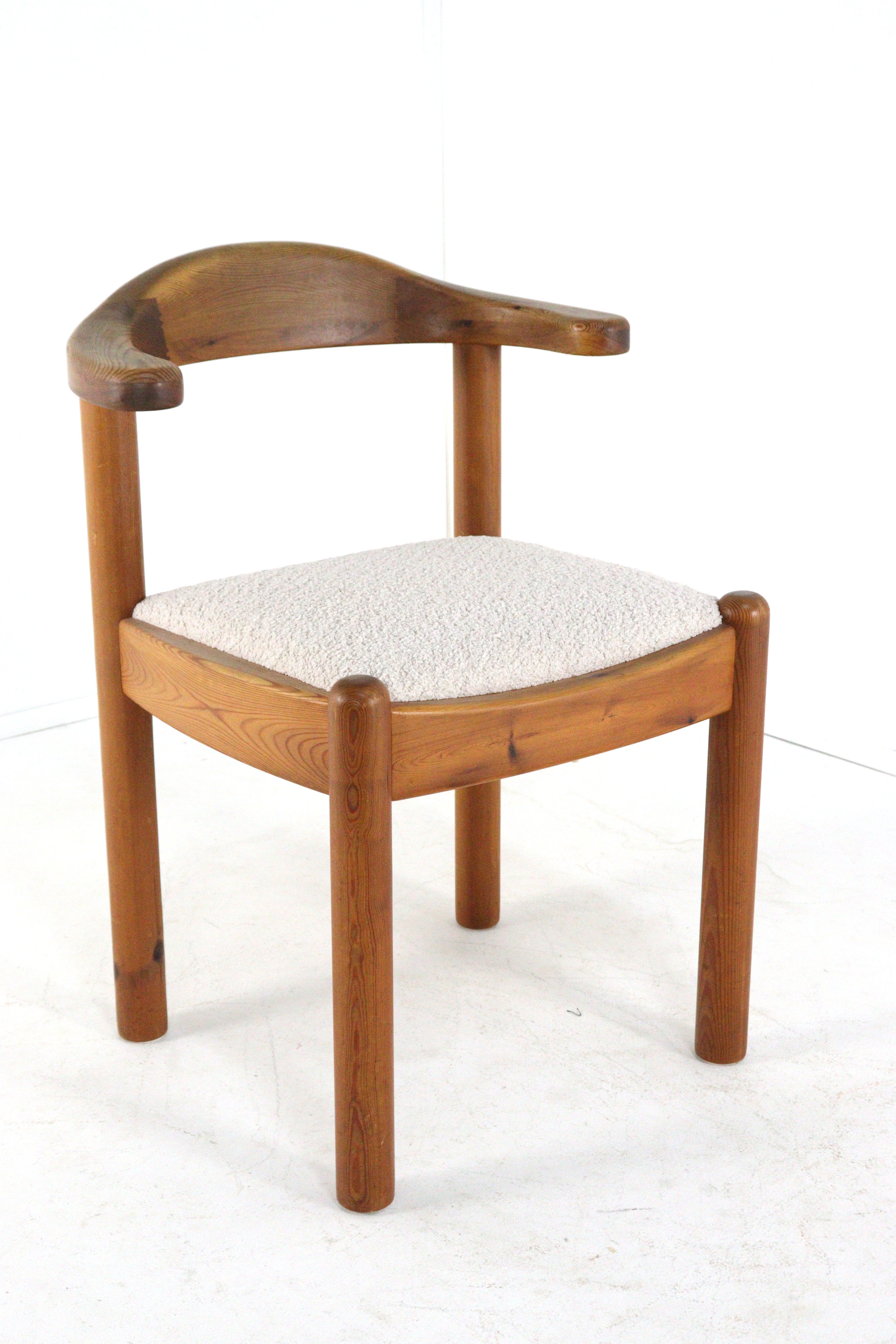 Set van 4 Vamdrup eetkamerstoelen 'Boestofte'