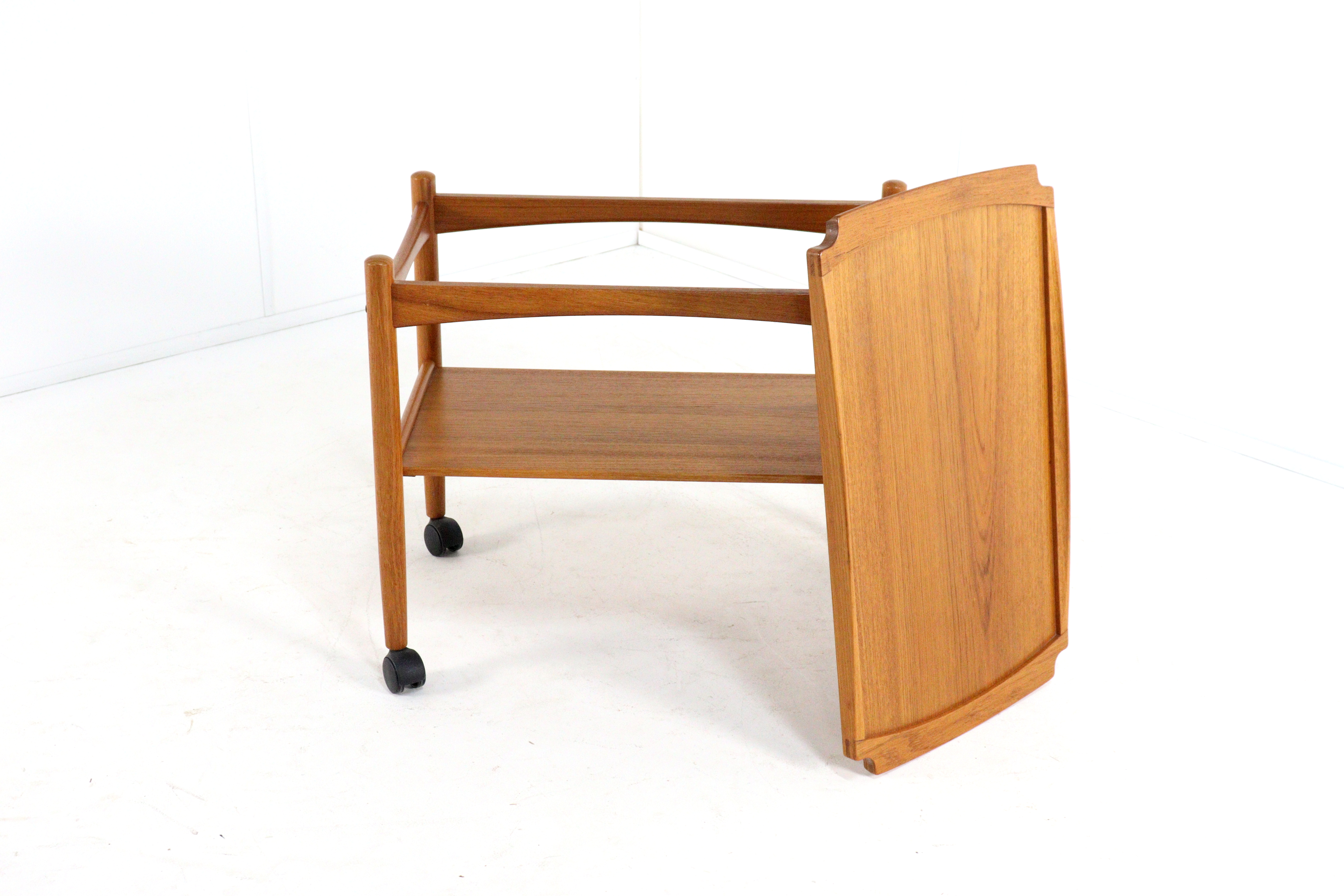 Poul Hundevad trolley met los dienblad