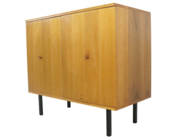Kast met harmonicadeuren "Marktsteft"