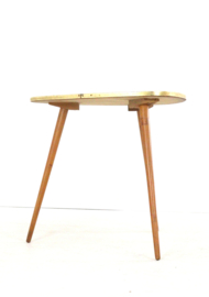 Triangle bijzettafel