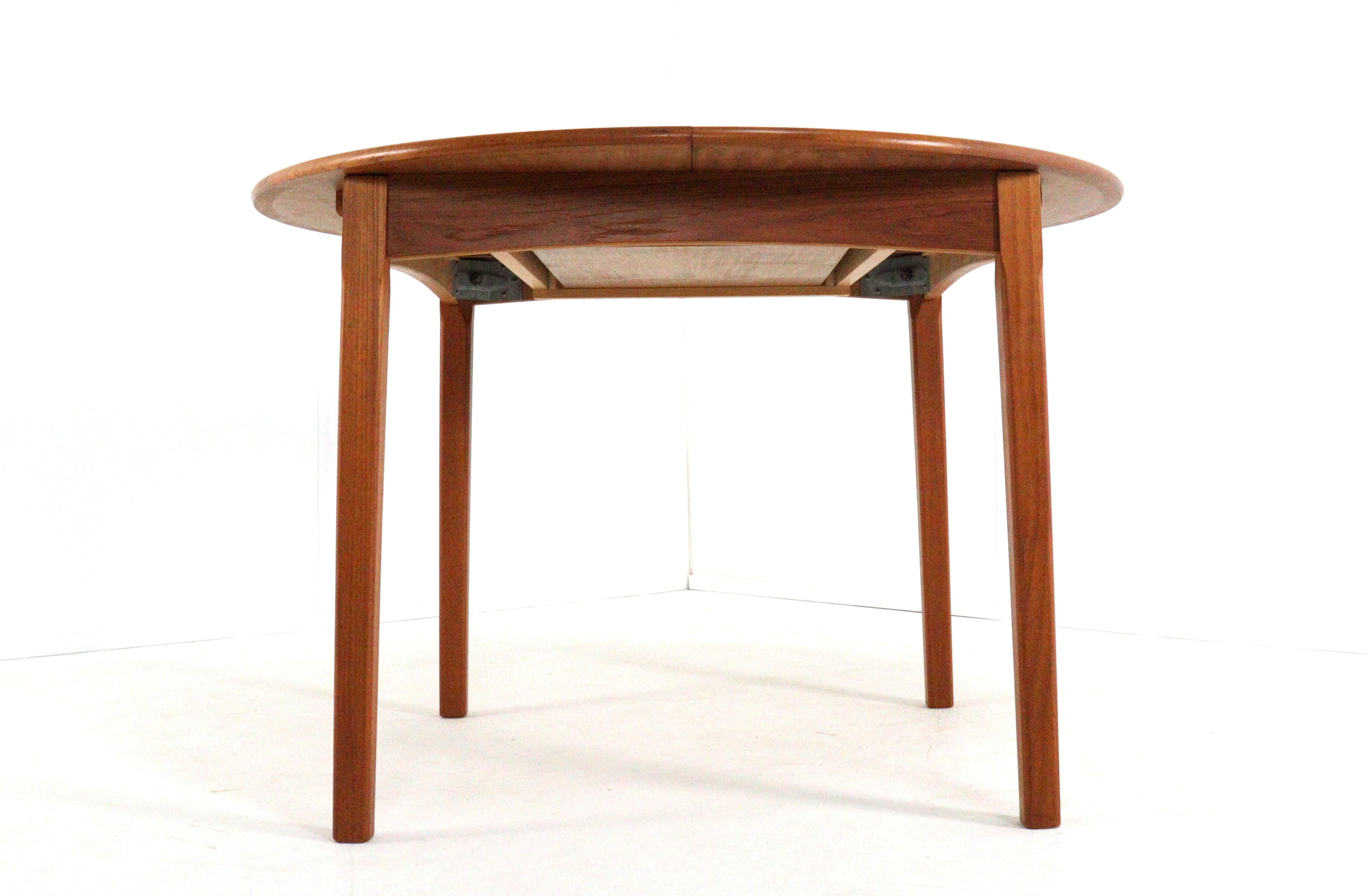 H. Sigh & Søns Møbelfabrik ronde verlengbare eettafel 'Parup'