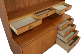 Boekenkast met uitschuifbaar werkblad 'Bjurliden'