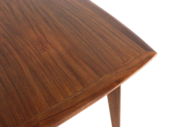 Verlengbare rechthoekige Nederlandse eettafel