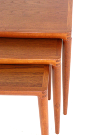 Henry W. Klein voor Bramin nesting tables