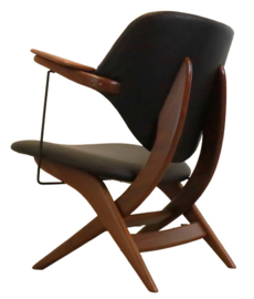 Louis van Teeffelen Wébé pelican chair 'Tilburg'