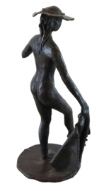 Bronzen beeld vrouwenfiguur