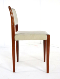 Set van 4 Niels O Möller model 80 stoelen
