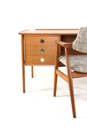 Dyrlund bureau