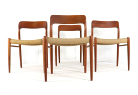 Set van 4 Niels O Möller model 75 stoelen