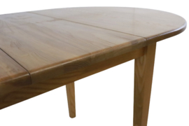Ovalen eetkamertafel "Smallkunda"