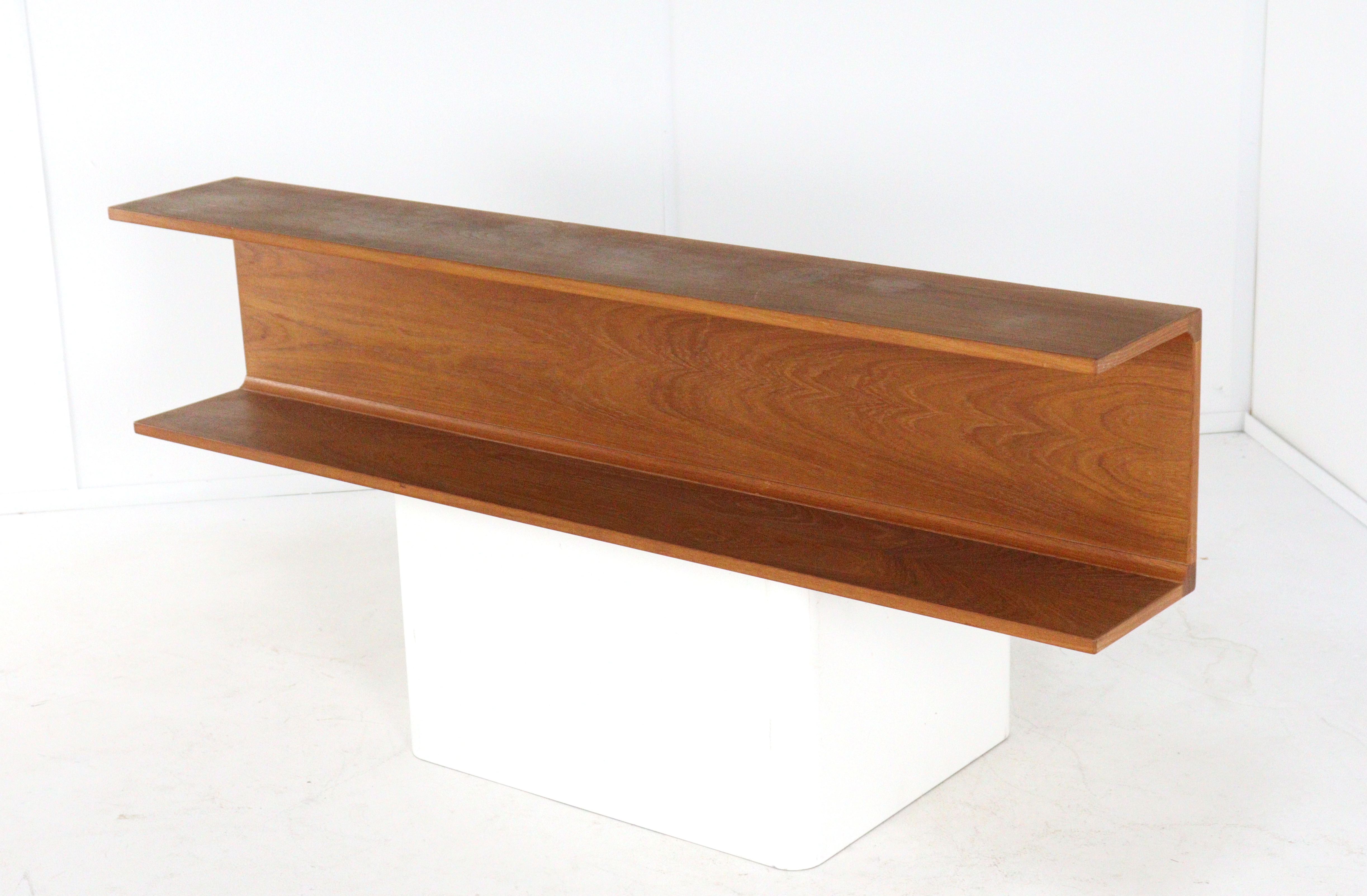 J. Viby voor Pedersen & Hansen teak wandplank