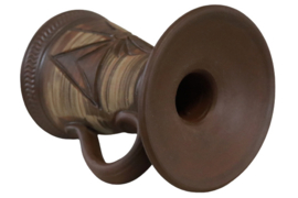Terracotta oorkandelaar