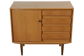 Compact Sideboard / Kast  'Calberlah'