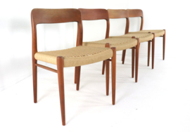 Set van 4 Niels O Möller model 75 stoelen