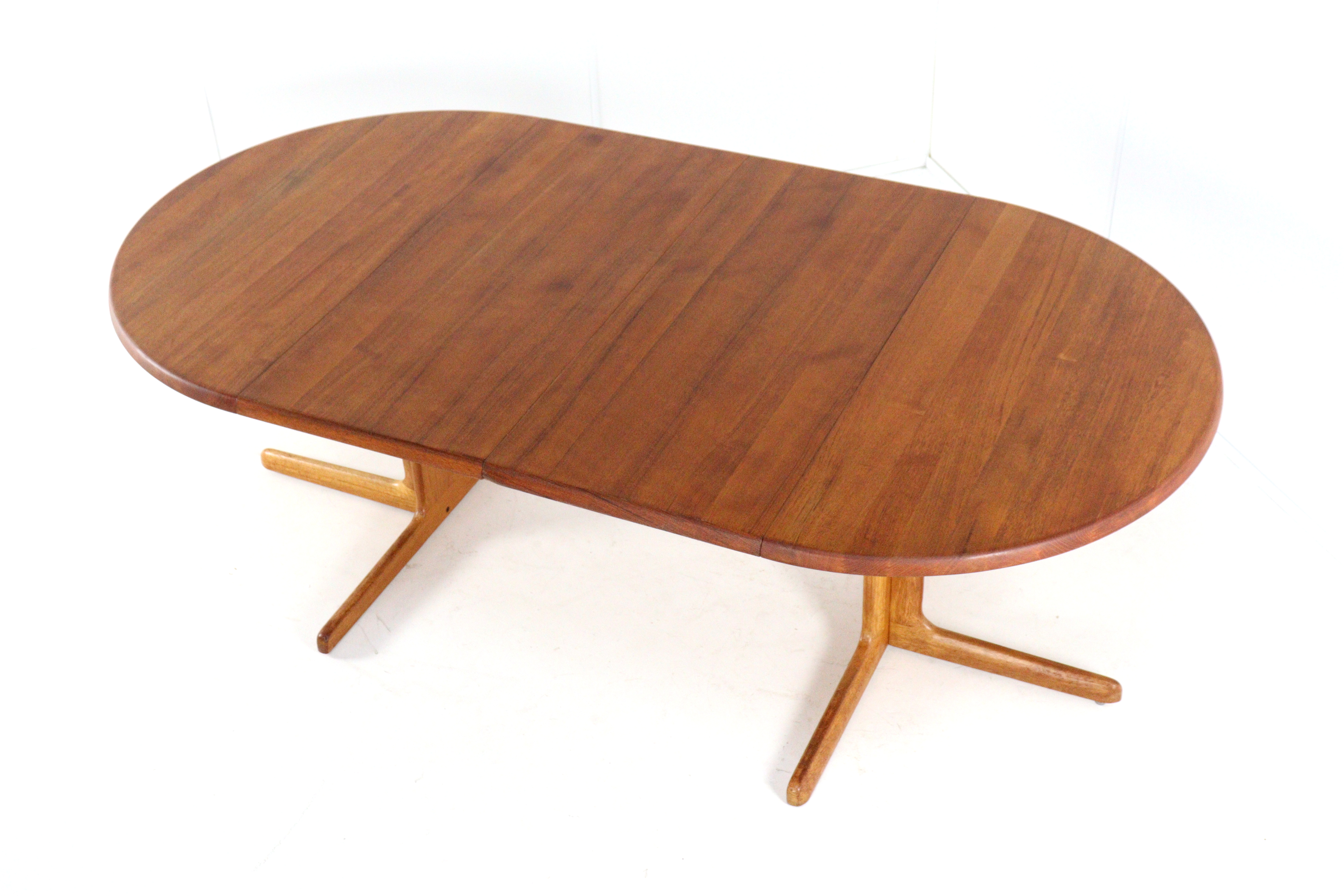 Ronde 2x verlengbare ronde eettafel 'Hobro'