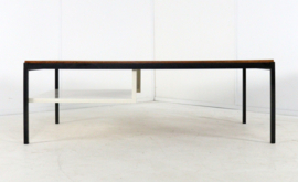 Coen de Vries voor Gispen salontafel