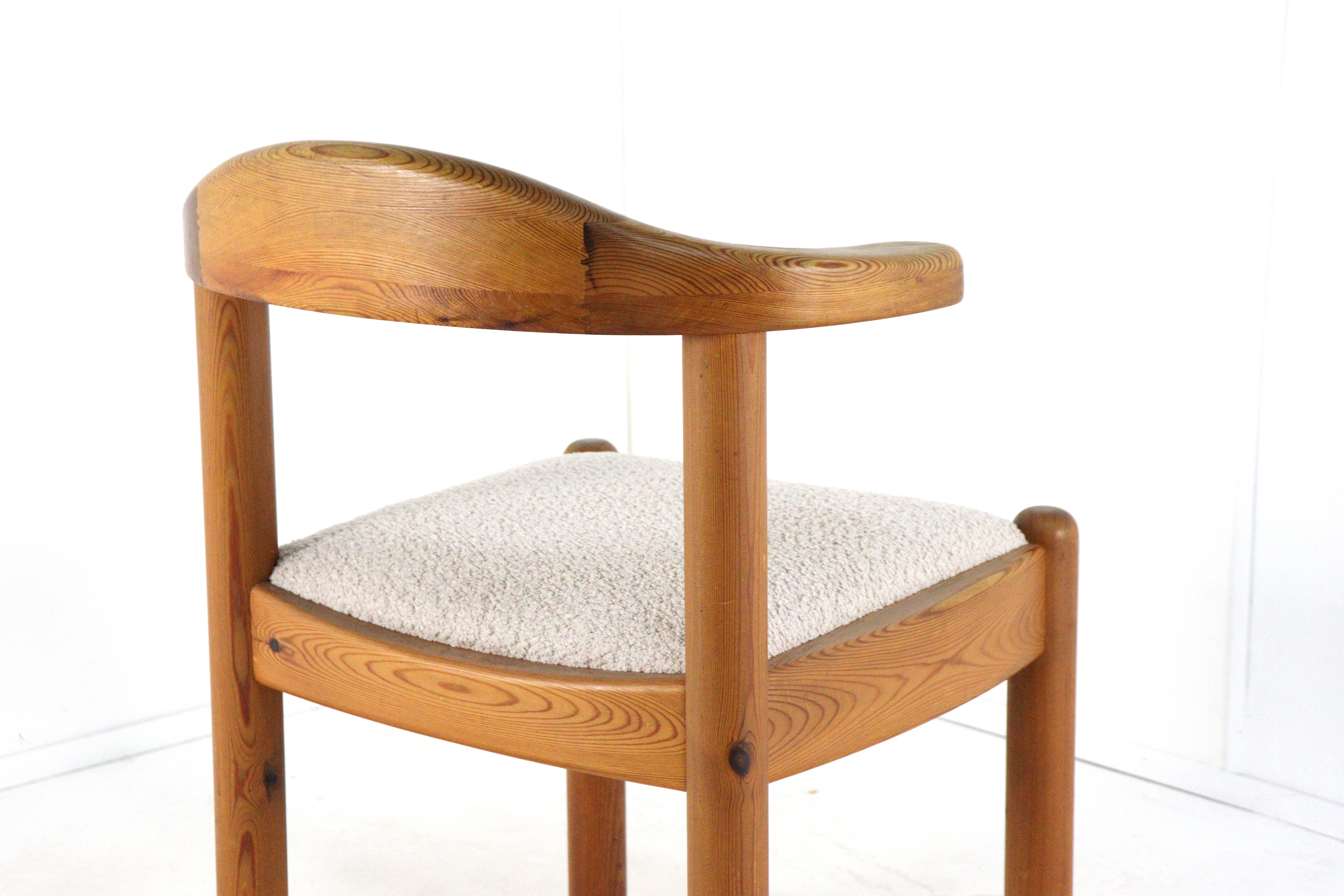 Set van 4 Vamdrup eetkamerstoelen 'Boestofte'