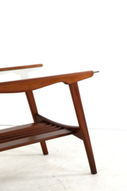 Salontafel met glas en lectuurhouder