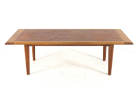 Teak met eiken salontafel