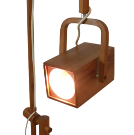 Houten vloerlamp 'Kraloo'